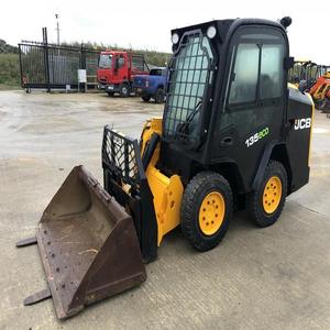 Compre cargadoras JCB 135 Máquinas de calidad premium Opciones al por mayor Entrega rápida para pedidos grandes - Product Image 5