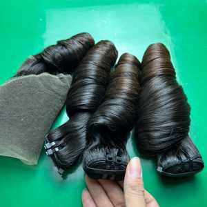 Stock de cheveux bouclés de rebond doux de couleur vierge et naturelle vietnamienne 8 "-30" Extensions de cheveux bouclés non traités de rebond grossier - Product Image 4