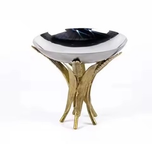 Tazón de Servir de Metal Plateado de Estilo Único, Tazón Decorativo de Alta Calidad para Frutas y Dátiles para Fiestas y Uso Doméstico - Product Image 5