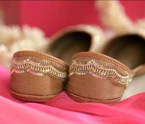 Designer Trendy Embroidery Juttis Luxury Indian Shoes with <b>Cushioning</b> Breathable and Stylish Steel Toe Anti-Slip Fashionable - Product Image 5