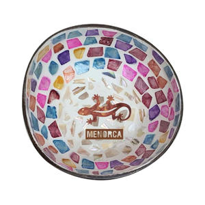 Bol en noix de coco fait main en nacre pour boutique de souvenirs, prix compétitif directement de l'usine du Vietnam - Product Image 1