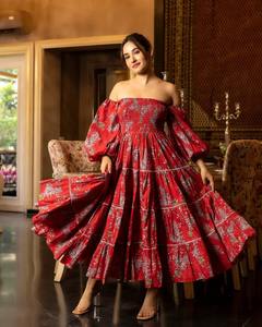 Robe longue imprimée à la main indienne pour femmes Robe d'été décontractée en coton Robe longue courte de style bohème Tissu naturel à la taille - Product Image 1