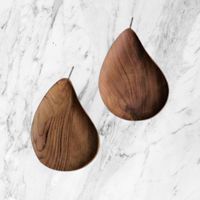 Assiettes en bois en forme de vente chaude Design minimaliste inspiré du fruit de la poire écologique et esthétique