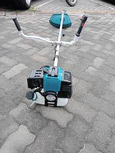 Cosechadora a Gasolina Desbrozadora de Césped de Dos Tiempos Cortadora de Maleza Agrícola Cosechadora de Arroz - Product Image 2