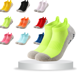 Calcetines deportivos con logotipo personalizado de alta calidad, calcetines con agarre de algodón de bambú para hombre, fútbol, baloncesto, ciclismo, calcetines para correr, fabricante - Product Image 1