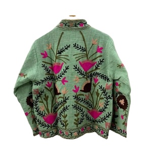 Chaqueta Corta Suzani con Bordado Indio, Estilo Étnico, Cuello Alto, Algodón, Ideal para Combinar en Conjuntos de Otoño/Invierno - Product Image 1