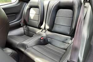 FORD MUSTANG GT PREMIUM COUPE D'OCCASION CÔTÉ GAUCHE/DROIT - Product Image 3