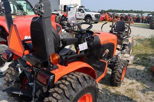 Moteur de tracteur à conducteur marchant B2301HSD-1 20 CV avec pompe de boîte de vitesses et roulement - Product Image 5