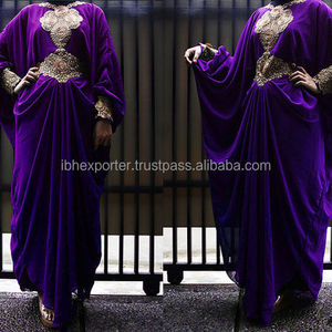 Kaftan suelto de tela de seda de color púrpura atractivo para mujeres musulmanas en Oriente Medio - Product Image 1