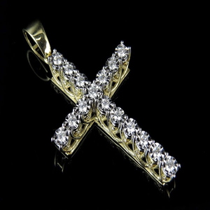 Diamant taille ronde clouté en argent sterling S925 pendentif croix charme élégant Moissanite Design cadeau pour tout le monde - Product Image 1