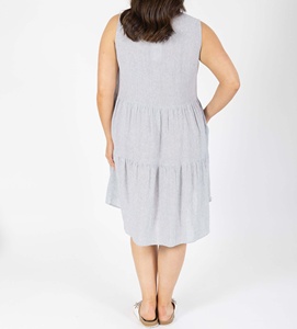 Robe trapèze rayée en lin grande taille avec tissu respirant, silhouette flatteuse, design sans manches, style vintage, prête pour l'été - Product Image 2