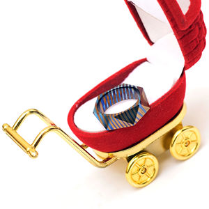 Anillo de Boda Clásico de Acero de Damasco Hecho a Mano por Burraq, con Caja de Anillo - Regalo Perfecto para Papá/Esposo/Novio OEM - Product Image 2