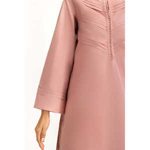 Conjunto de Dos Piezas para Mujer, Modelo IPST-55048, Estampado Floral, Tela Crepé Teñida en Hilo, Top y Falda hasta la Rodilla, Tallas XS y XXS Disponibles - Product Image 6