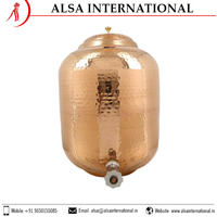 Haute dernière conception indienne cuivre pot d'eau Matka verre réservoir de stockage cuisine à boire maison hôtel disponible prix compétitif