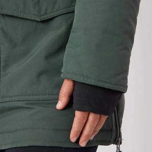 Chaqueta Parka Larga Impermeable de Invierno para Mujer, Diseño con Capucha para Clima Frío, Uso en Exteriores, Moda y Funcionalidad - Product Image 5