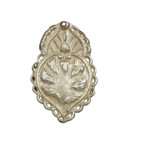 Coeur sacré en métal fini antique avec motif d'épée Milagros coeur sacré pour mur d'église cadeau et décor catholique décoratif