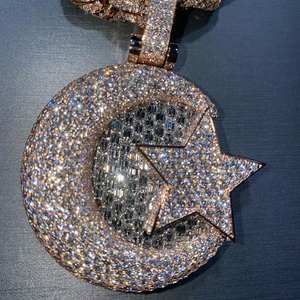 Chaîne de pendentif boule 3D personnalisée pour hommes avec bijoux en bus brillant VVS Moissanite Pass Diamond Tester Breloque plaquée glace - Product Image 3