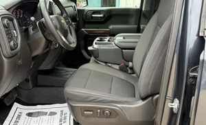 Voiture d'occasion en bon état, <span class=keywords><strong>Chevrolet</strong></span> <span class=keywords><strong>Silverado</strong></span> <span class=keywords><strong>1500</strong></span> LT <span class=keywords><strong>2021</strong></span>, prête à être expédiée - Product Image 2