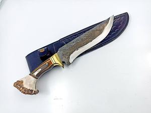 Cuchillo de Hoja Fija Hecho a Mano con Mango de Madera de Ciervo y Funda de Cuero Genuino - Product Image 4