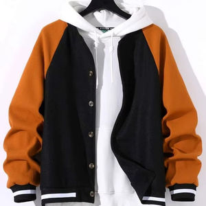 Chaqueta Varsity Moderna de Alta Calidad con Cuello Alto y Logotipo Frontal - Product Image 1