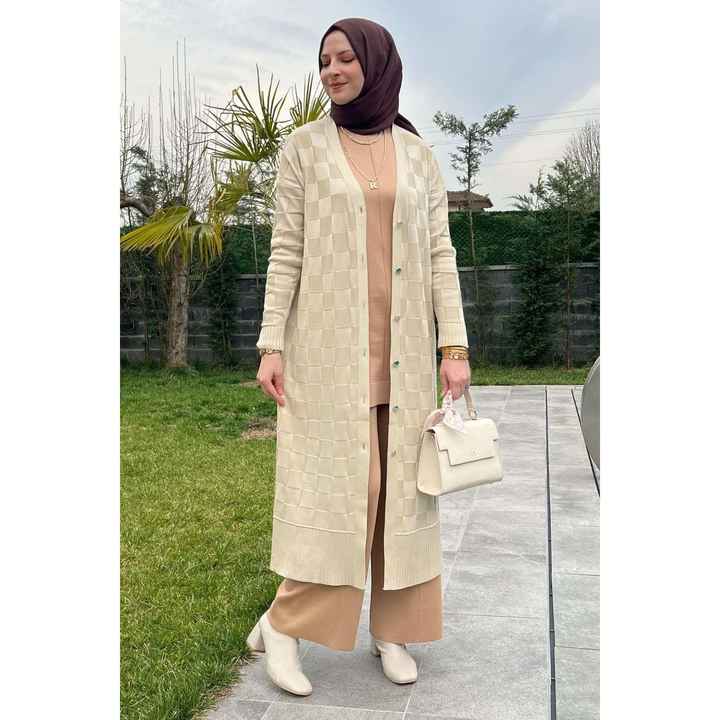 Checkerboard Patterned Stone Knitted Cardigan