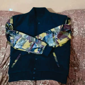 Chaqueta Universitaria Vintage de Alta Calidad en Cuero Largo con Logotipos de Chenilla Personalizados Chaqueta de Béisbol Universitaria para Hombre - Product Image 6