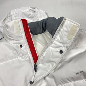 Veste matelassée pour hommes Vente en gros Veste matelassée en duvet personnalisée de haute qualité Style de mode pour hommes Vêtements d'hiver chauds - Product Image 4