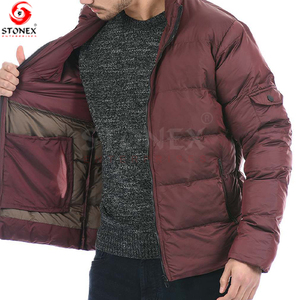 Vente en gros de vêtements d'extérieur en toile surdimensionnée pour hommes, veste bouffante avec rembourrage en duvet bulle, optez pour l'OEM en coton uni pour l'hiver - Product Image 5