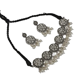 6 colliers choker Kundan blancs avec zircon pour les occasions de mariage - Product Image 3