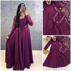 ชุดคุर्ตาผ้าไหมแท้สำหรับผู้หญิง สไตล์ลำลอง เหมาะสำหรับงานแต่งงาน งานดีวาลี งานพรอม ยาวคลุมเท้า ลายปักมือสวยงาม - Product Image 6