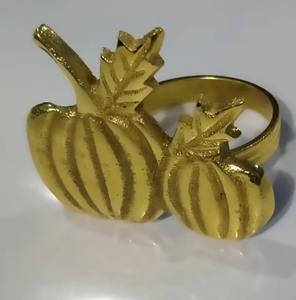 Servilletero de aluminio en forma de manzana de alta calidad Trending 2025, chapado en oro para una decoración de mesa elegante - Product Image 6