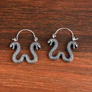 Pendientes de Aro con Forma de Serpiente, Estilo Gótico, de Latón, con Acabado Plateado Oxidado, para Mujer, Venta al Por Mayor/OEM/ODM, Moda 2024 - Product Image 2