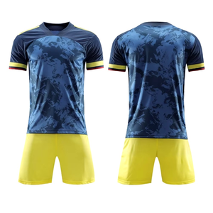 Vente chaude 2025 Vêtements de sport en deux pièces Impression personnalisée Uniformes de confort de football de l'équipe Maillot de football de confort - Product Image 1