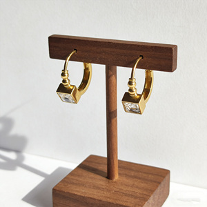 Orecchini Pendenti in Acciaio Inossidabile Unisex, Gioielli Vintage con Zirconi in Oro e Argento, Moda Cinese - Product Image 6