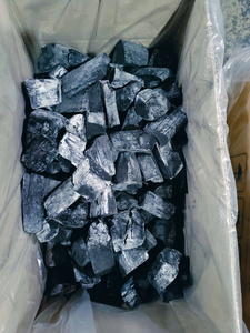 Venta al por mayor de carbón de madera natural para barbacoa, carbón blanco sin humo para asar restaurantes, carbón sin humo directo de Vietnam - Product Image 3