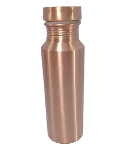 Botella de agua de cobre personalizada más vendida Artesanía natural hecha de cobre 100% cobre disponible en 950 ML de capacidad - Product Image 1