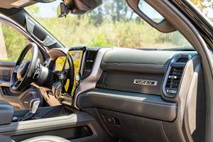 2023 R A M 1500 TRX เครื่องยนต์ V8 ซูเปอร์ชาร์จ 702 แรงม้า ขับเคลื่อน 4 ล้อ ชุดอุปกรณ์ TRX ระดับ 2 - Product Image 5