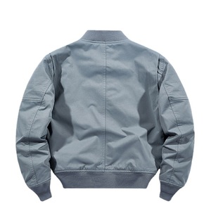 เสื้อแจ็คเก็ตบอมเบอร์แบบมีซิป รับทำโลโก้ตามสั่ง ผู้ผลิต OEM หนา กันน้ำ ผ้าไหม 100% เสื้อคลุมลำลองสำหรับฤดูหนาว ขายส่ง ปักลาย - Product Image 3