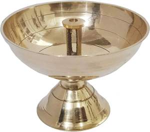 Candelero hecho a mano de latón Artículo de regalo de Navidad grabado Tamaño 5 pulgadas - Product Image 6