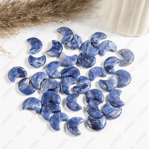 Mini-moonglances sculptées en sodalite bleue de qualité supérieure pour la méditation et la décoration - Product Image 4