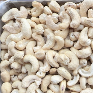 นัทเม็ดมะม่วงหิมพานต์ดิบ240 160 180จากโรงงาน santigo - Product Image 1