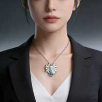 Collier Pendentif Renard à Neuf Queues en Alliage Émaillé Exquis, Tendance et Mignon, Haute Esthétique, Cadeau Unisexe pour Meilleurs Amis et Famille