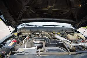 UTILISÉ LHD/RHD 2013 F O R D F-350 SUPER DUTY LARIAT 4X4 - Product Image 2