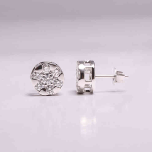 Boucles d'oreilles clous en or blanc 14 carats massif avec diamants ronds de 3,50 mm cultivés en laboratoire, cadeau pour femme - Product Image 3