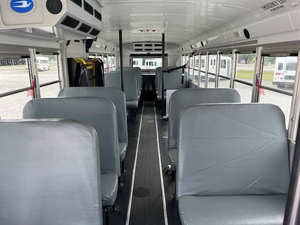 Utilisé 2014 Bl-ue Bi-rd Tous Am-eric-an/Tous Ca-nad-ian - Product Image 4