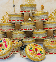 Boîte à bonbons décorative Gota Patti, récipient pour Laddu, rangement pour bonbons, cadeau de mariage indien, cadeau de retour pour les invités Haldi Mehndi Shagun