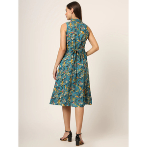 Vestido midi de algodón puro con estampado floral azul, vestido midi línea A, vestido midi con hombros descubiertos, vestido midi entallado - Product Image 5