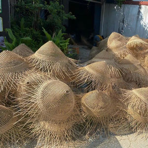 LAMPE CONIQUE EN BAMBOU ARTISANALE/LUMIÈRE CHAUDE ET NATURELLE/FABRIQUÉE AU VIETNAM - Product Image 1