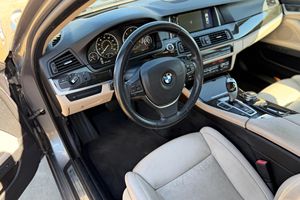 BMW 535d 2014 d'occasion, turbodiesel 6 cylindres, pack premium, provenance du sud, non modifié, sans réserve - Product Image 4