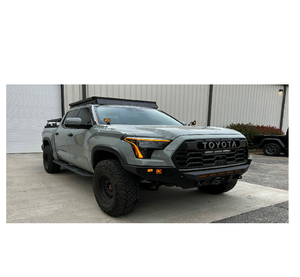 Usado confiable para Toyota Tundra Gran estado con bajo kilometraje Listo para nuevos propietarios Asientos de cuero FWD Interior oscuro Neumáticos R16 - Product Image 5